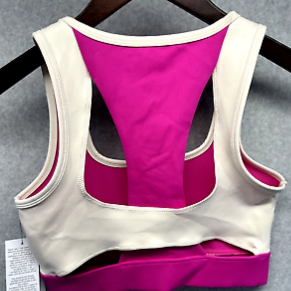 GUESS Activewear Set - Picture 5 of 7